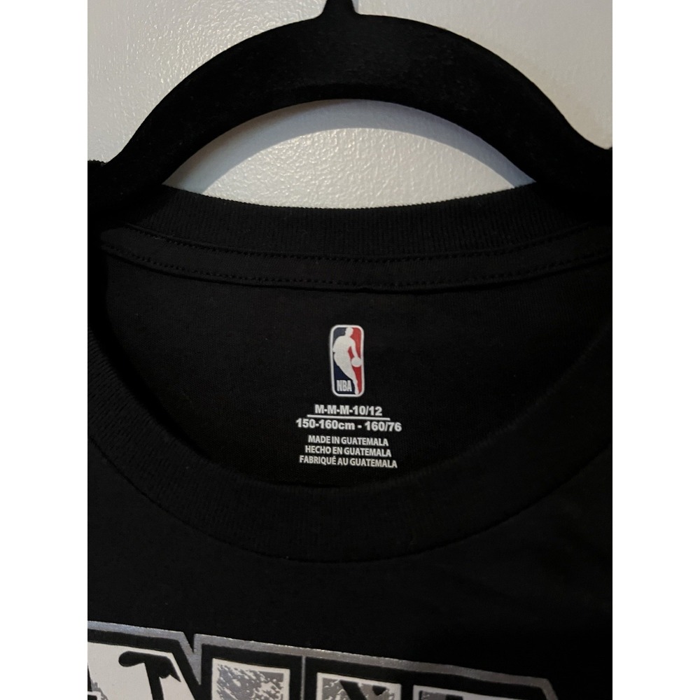 San Antonio Spurs NBA Youth Boys Black Short Sleeve Team T-Shirt Medium 10/12 - Picture 2 of 5